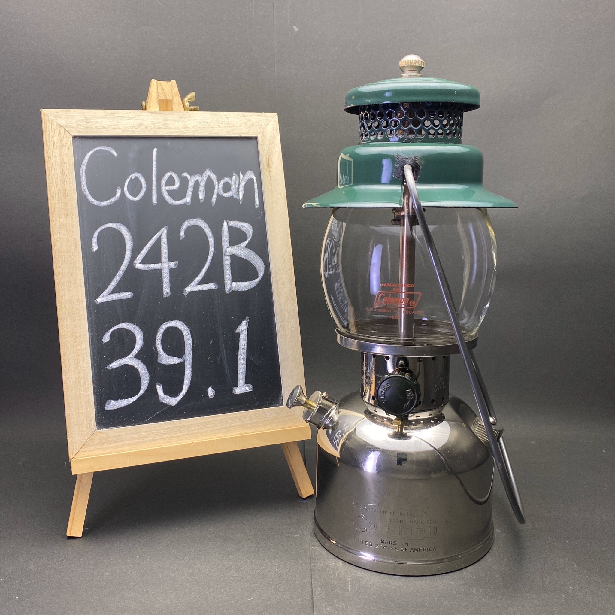 1939s COLEMAN 242B USA LANTERN | U's Lantern